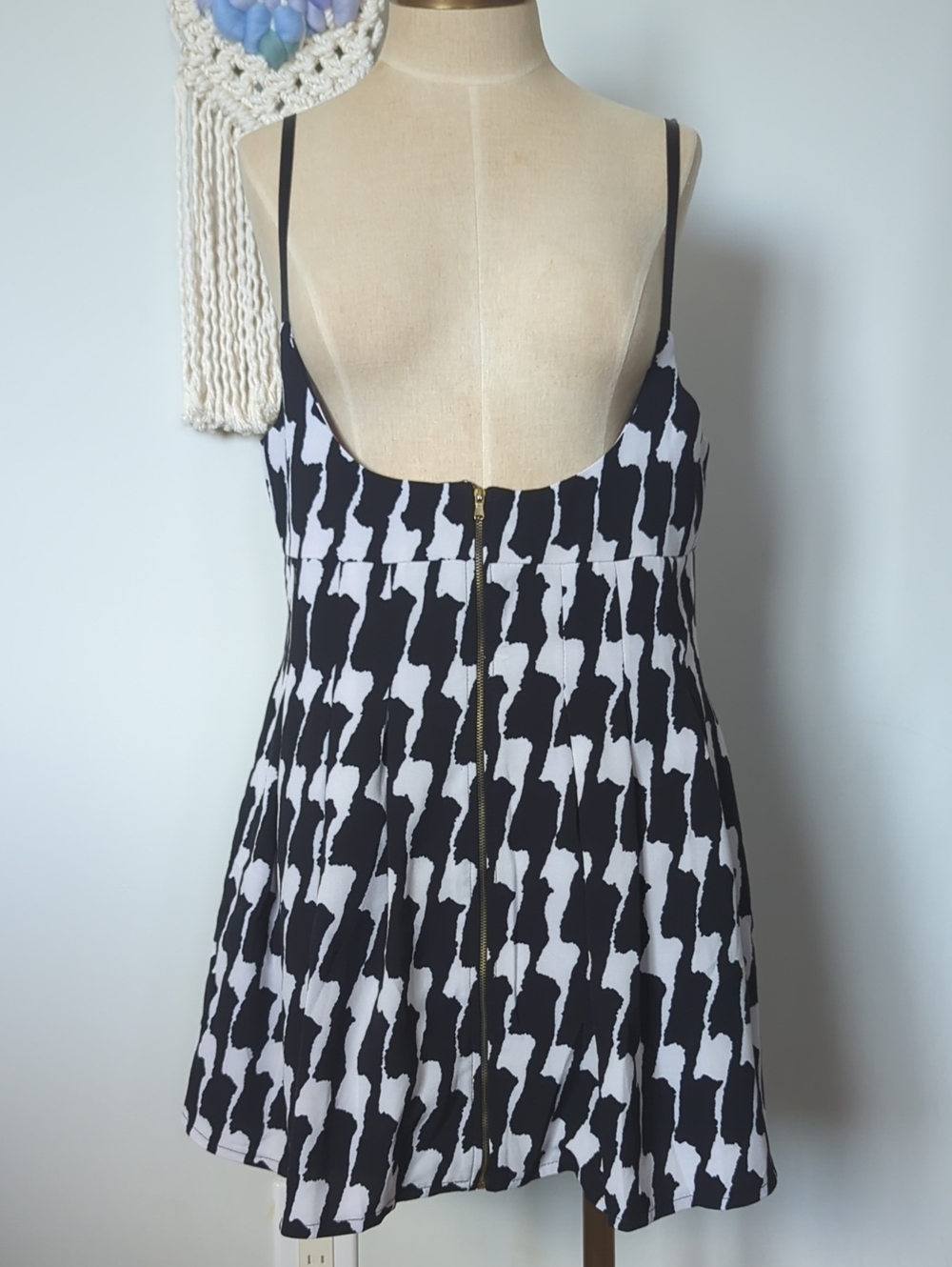 NU New York houndstooth Underbust Dress size M